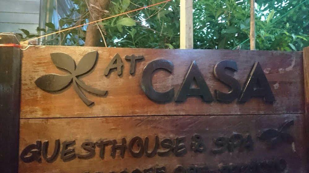 At Casa Guesthouse Amphawa Ngoại thất bức ảnh